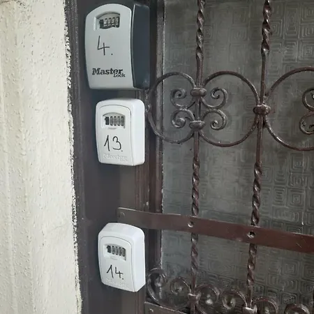 Akac בית הארחה בודפשט